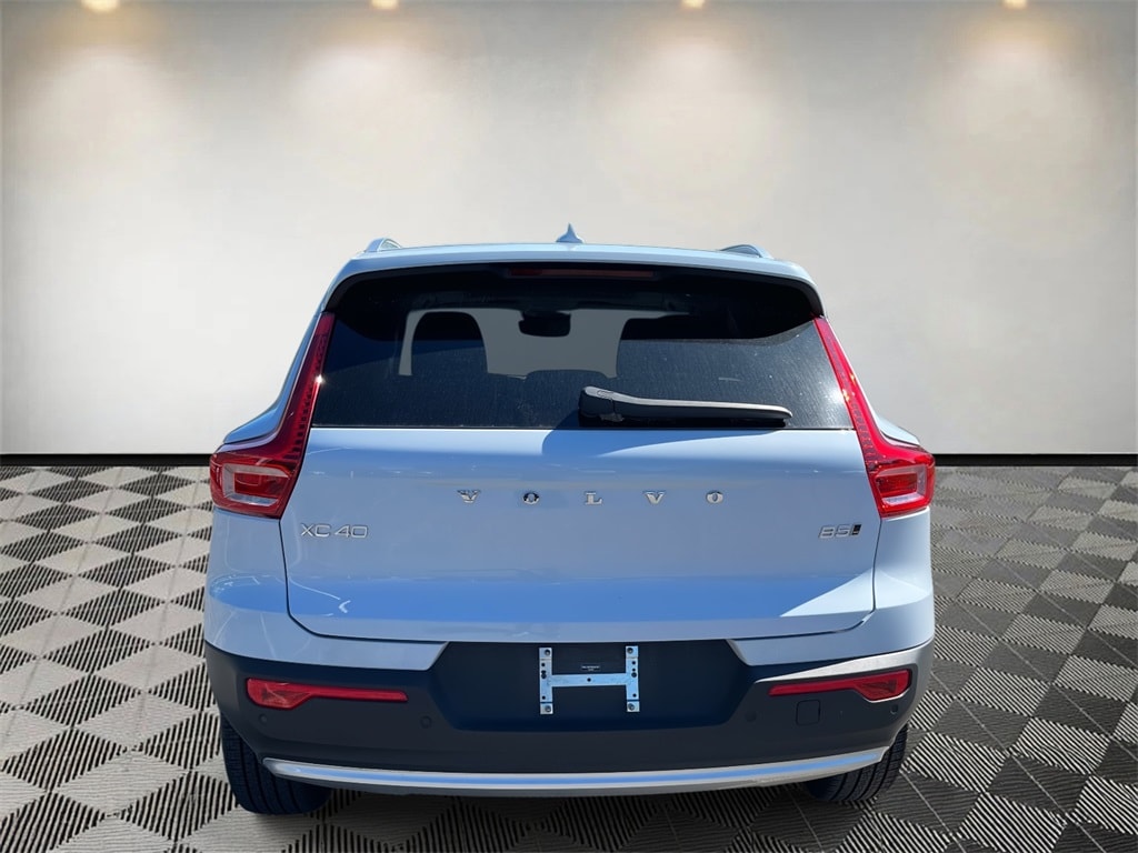 Certified 2025 Volvo XC40 B5 Ultra Bright Theme SUV