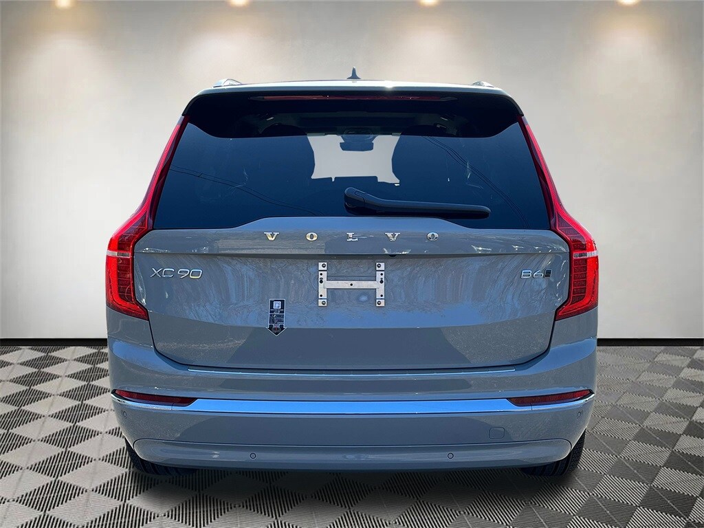 2025 Volvo XC90 Plus photo 4
