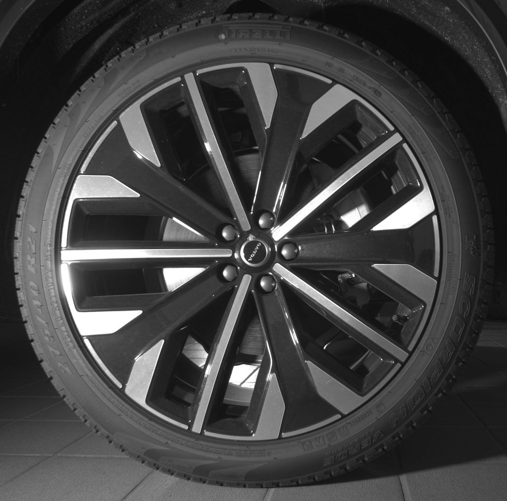 2026 Volvo XC90 Plus - Photo 23