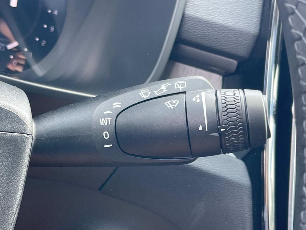 2026 Volvo XC40 Plus - Photo 34