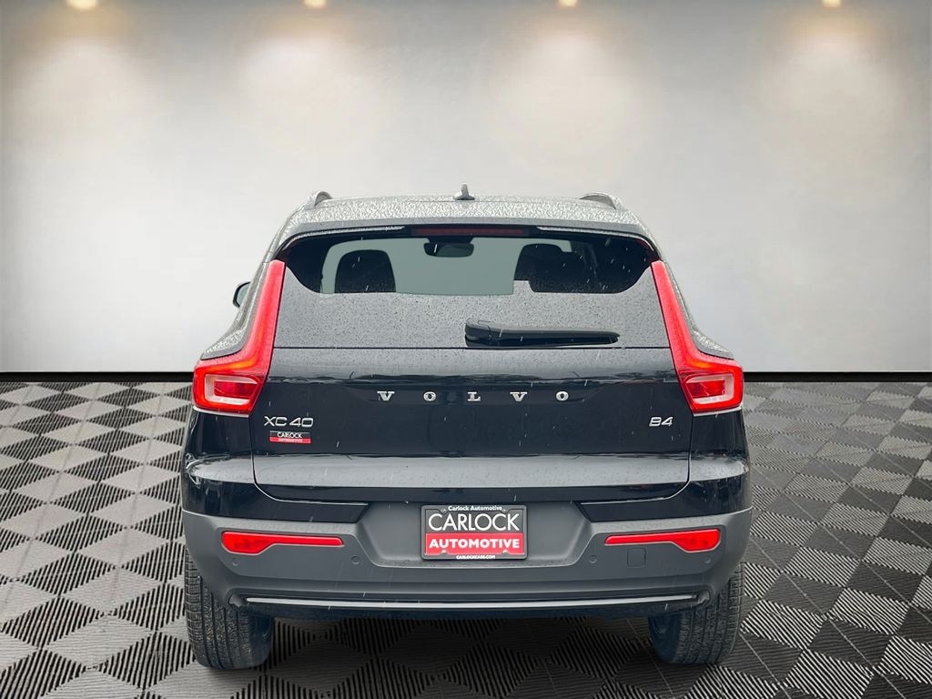 Certified 2023 Volvo XC40 B4 FWD Plus Dark SUV