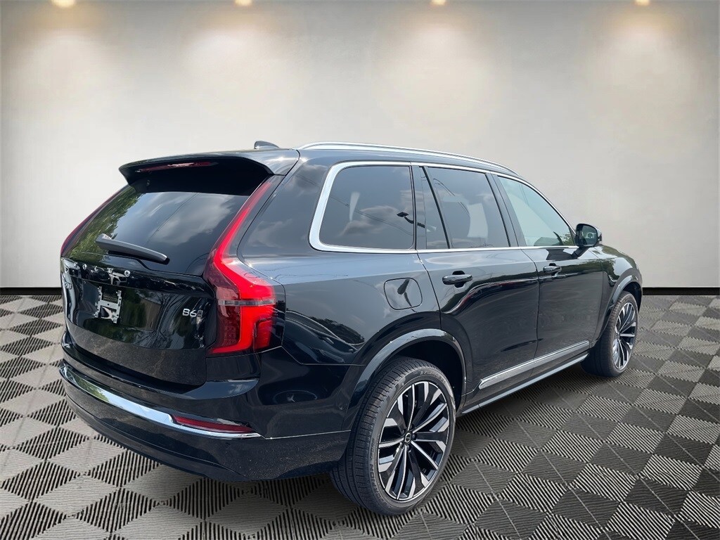 2025 Volvo XC90 Plus photo 2