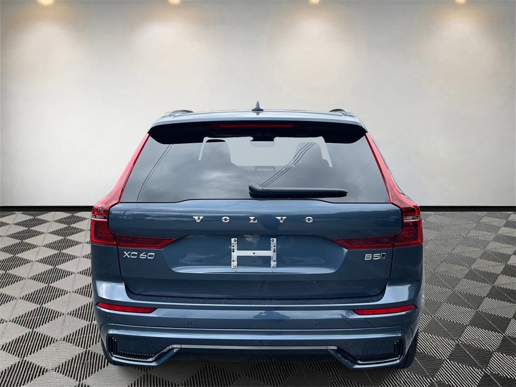 New 2026 Volvo XC60 B5 Plus SUV