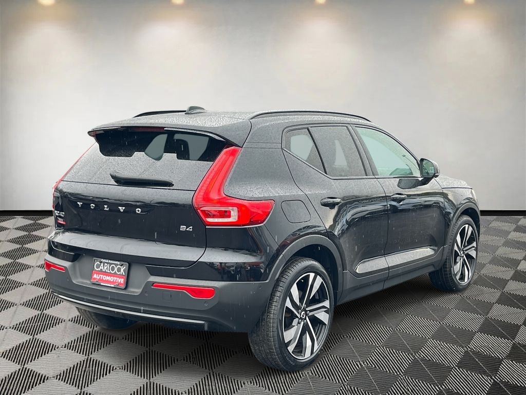 Certified 2023 Volvo XC40 B4 FWD Plus Dark SUV
