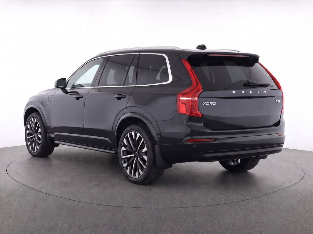 New 2026 Volvo XC90 plug-in hybrid T8 Plus 7-Seater SUV