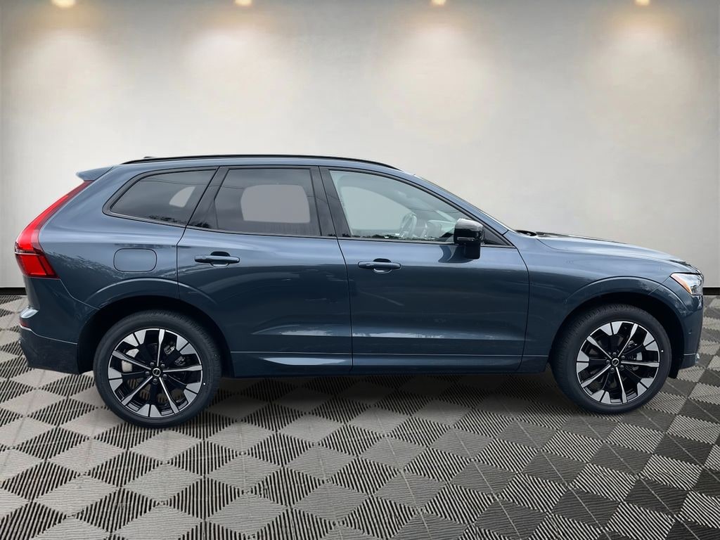 New 2026 Volvo XC60 B5 Plus SUV