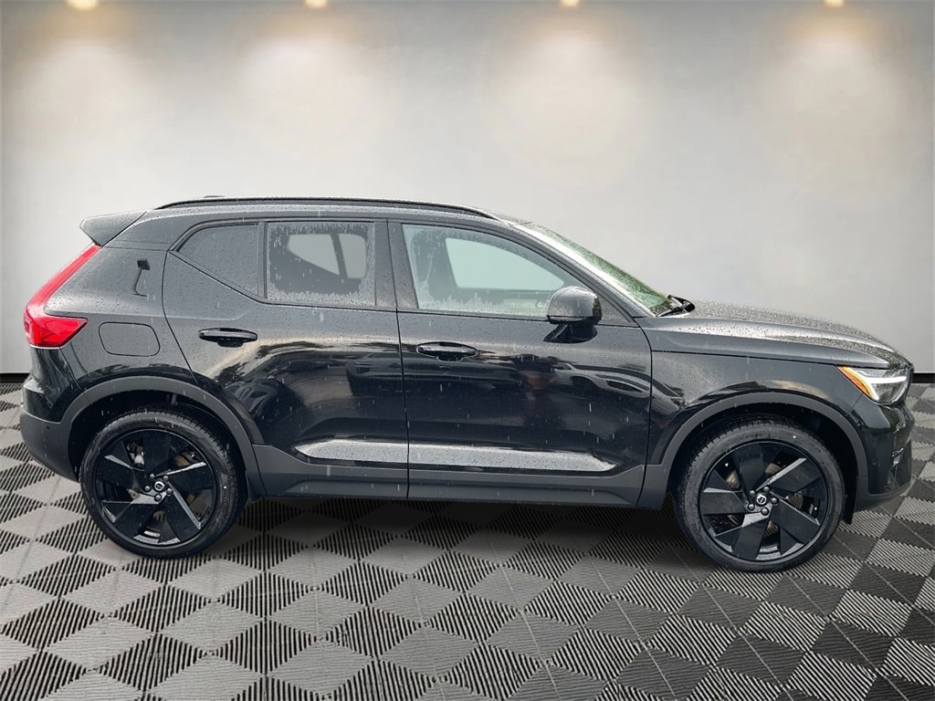 New 2026 Volvo XC40 B5 Ultra Black Edition SUV