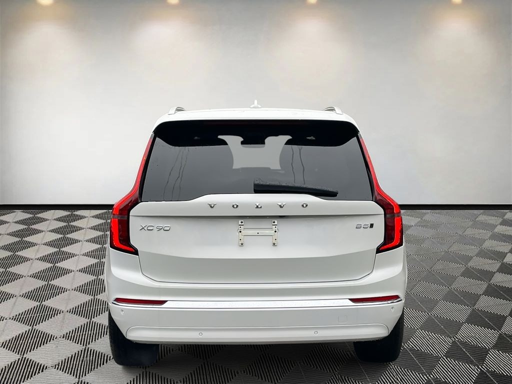 New 2026 Volvo XC90 B5 Core SUV