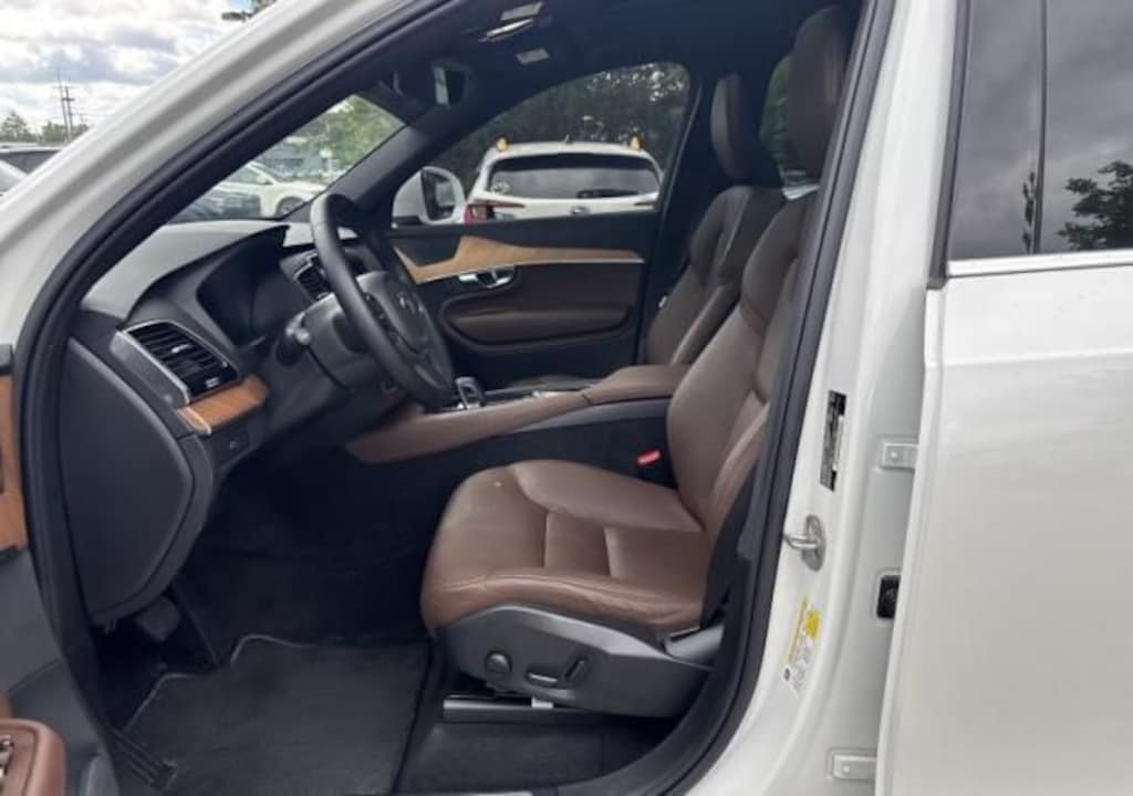 Used 2023 Volvo XC90 B6 AWD Plus 7-Seater SUV