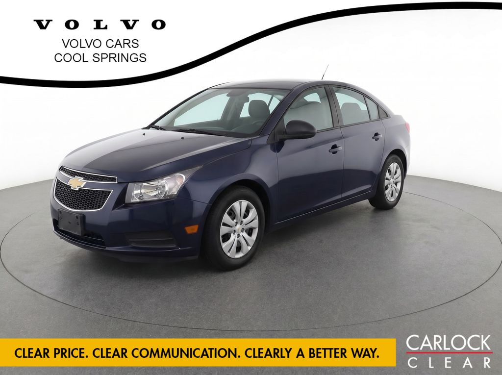 2013 Chevrolet Cruze LS Auto's photo