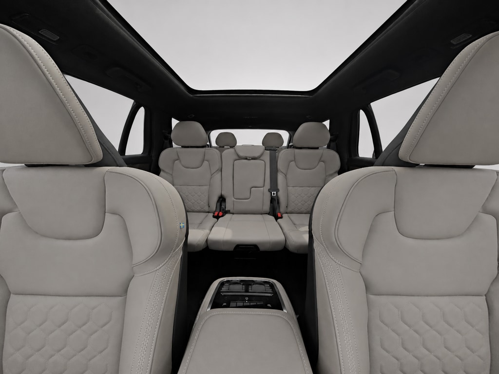 2026 Volvo XC90 Plus - Photo 16
