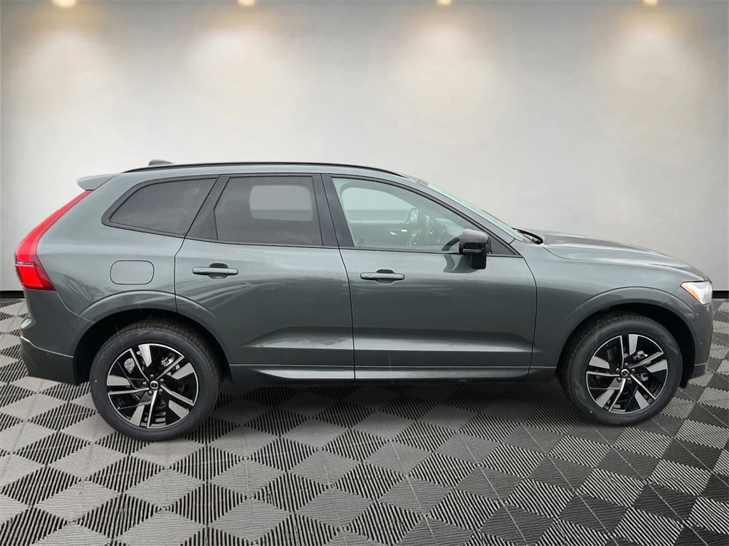 New 2026 Volvo XC60 B5 Plus SUV