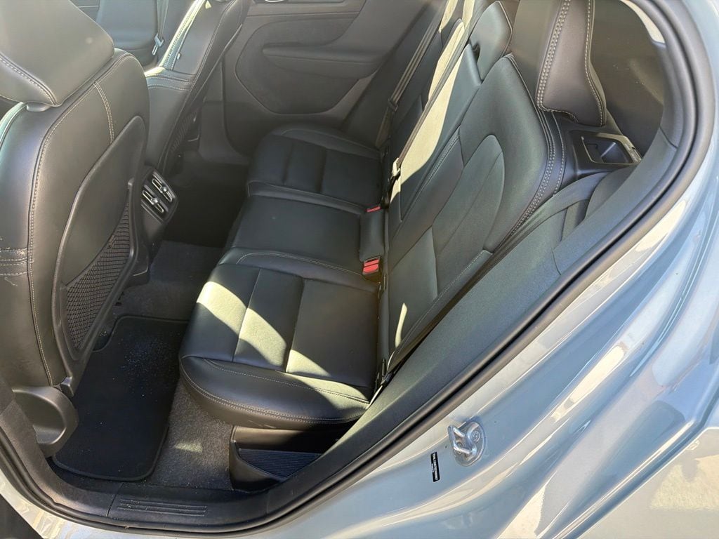 Certified 2025 Volvo XC40 B5 Plus Dark Theme SUV