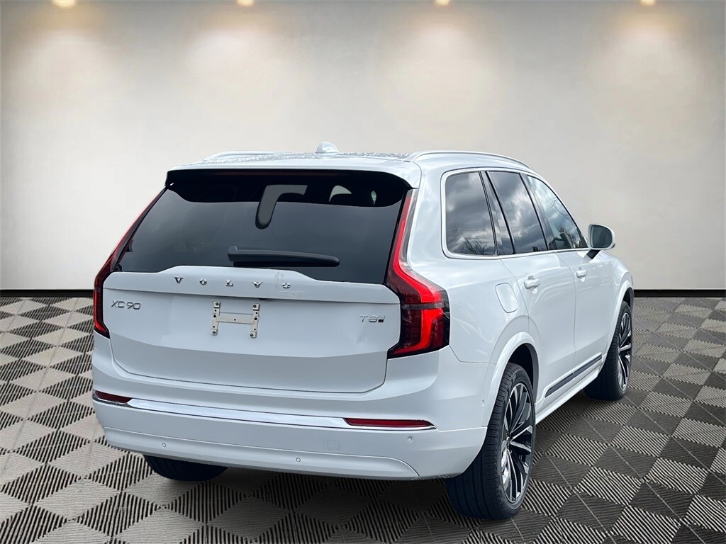 New 2026 Volvo XC90 plug-in hybrid T8 Plus 7-Seater SUV
