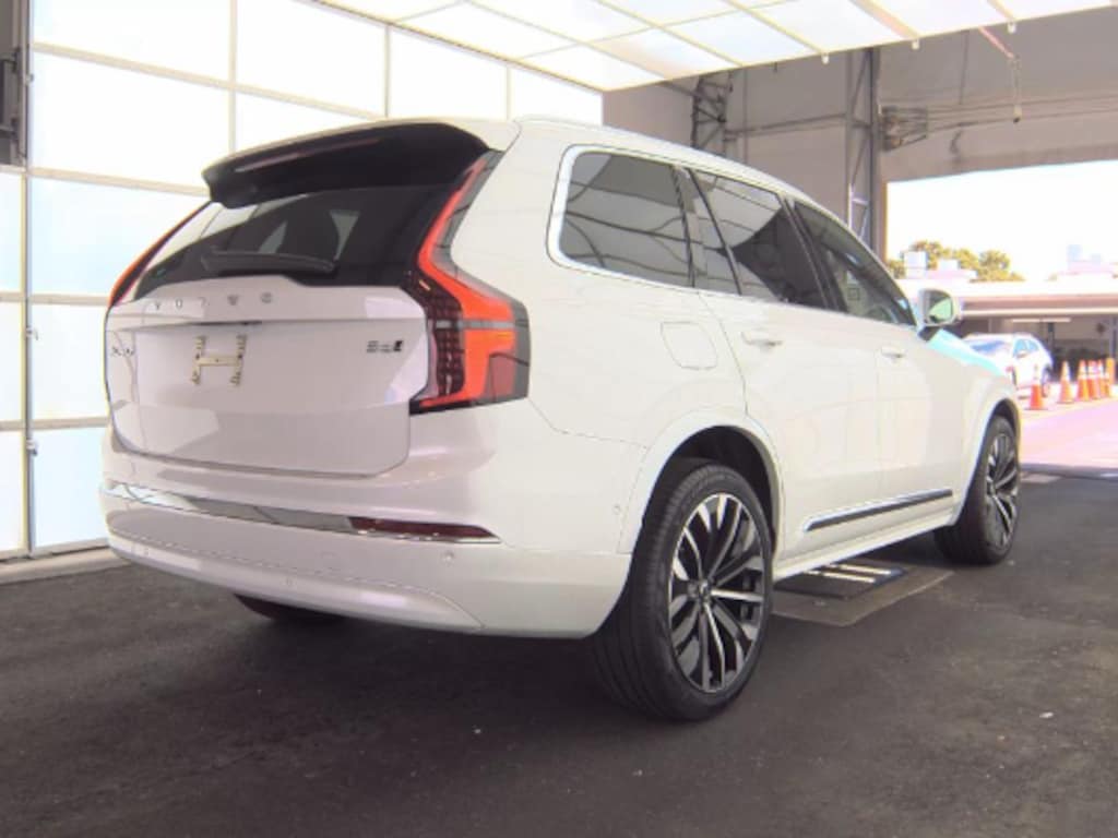 Certified 2026 Volvo XC90 B6 Plus 7-Seater SUV