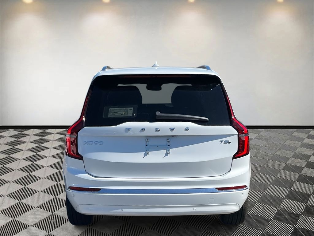 New 2026 Volvo XC90 plug-in hybrid T8 Core SUV