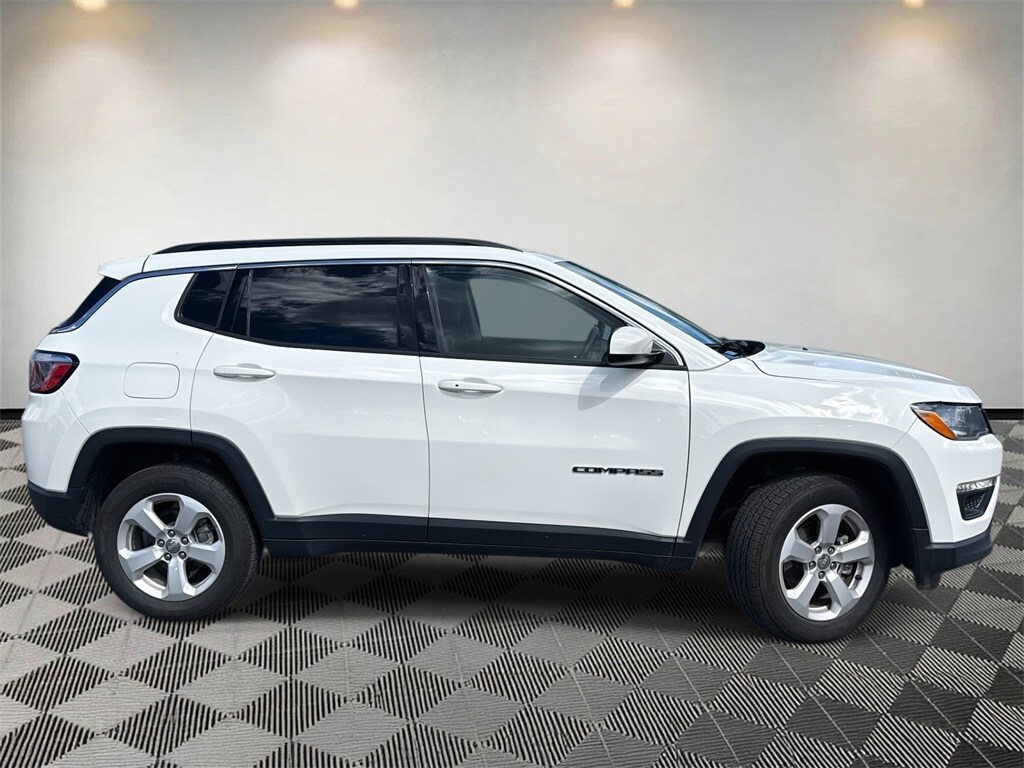 2019 Jeep Compass North Edition Latitude photo 2