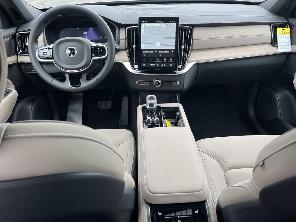 2026 Volvo XC90 Plus - Photo 15