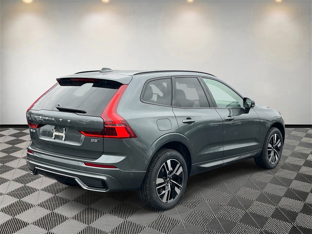 New 2026 Volvo XC60 B5 Plus SUV