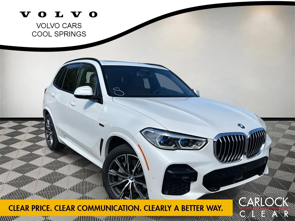 2022 BMW X5 45e's photo