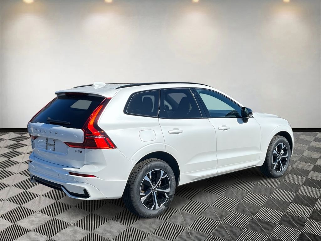 New 2026 Volvo XC60 B5 Core SUV