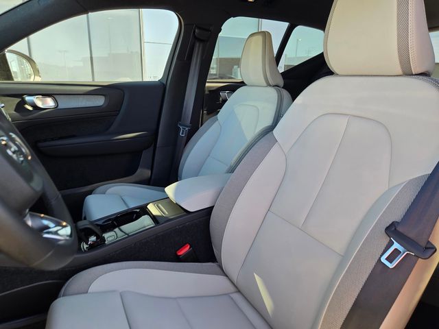 2026 Volvo EX40 Plus - Photo 20