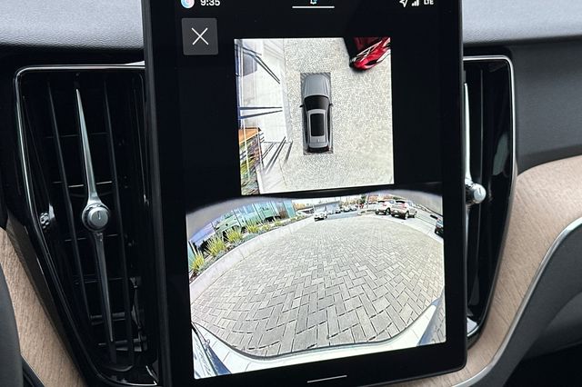 2026 Volvo XC60 Plus - Photo 19