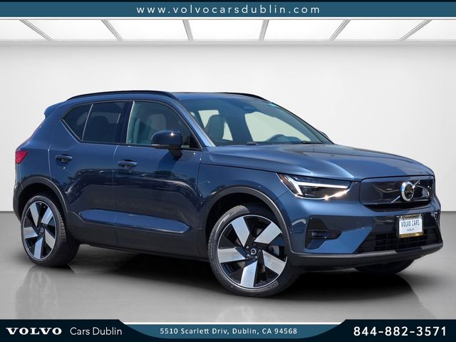 2026 Volvo EX40 Single Motor Extended Range Plus's photo
