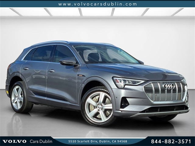 2019 Audi e-tron Premium Plus