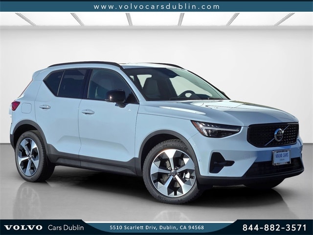 2026 Volvo XC40 Plus's photo