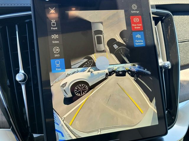 2026 Volvo XC90 Ultra - Photo 24