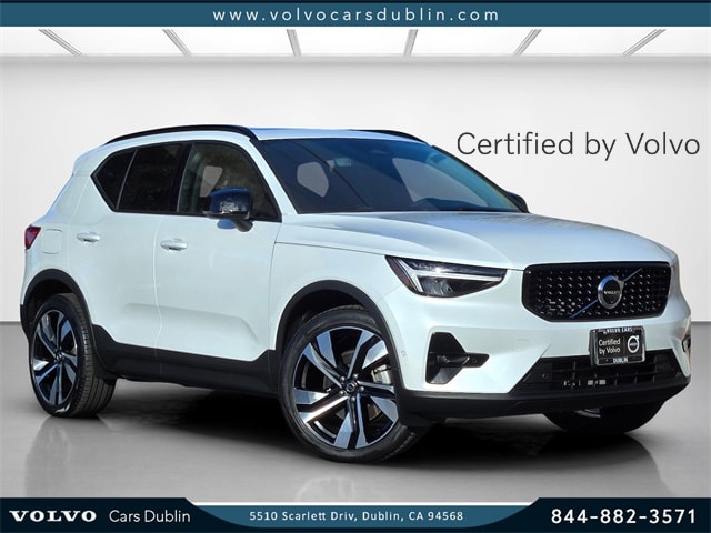 2025 Volvo XC40 Plus