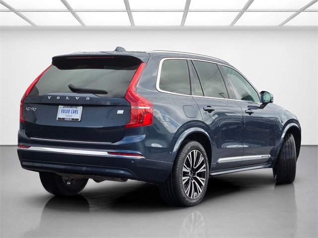 2024 Volvo XC90 T8 Plus photo 4