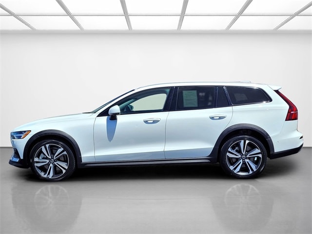 2024 Volvo V60 Cross Country Plus - Photo 7