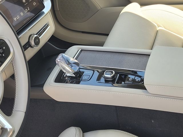 2026 Volvo XC90 Ultra - Photo 20