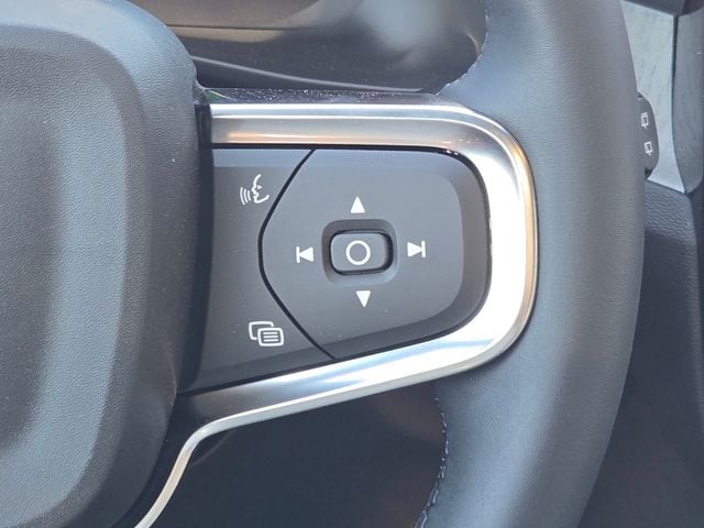 2026 Volvo EX40 Plus - Photo 16