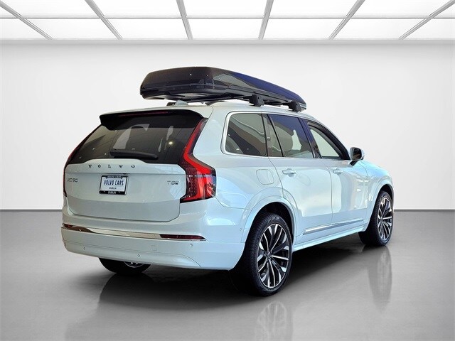 2025 Volvo XC90 T8 photo 3