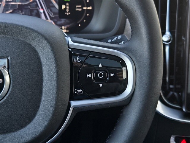 2026 Volvo XC90 Plus - Photo 23