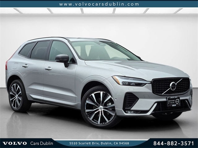 2025 Volvo XC60 Plus's photo