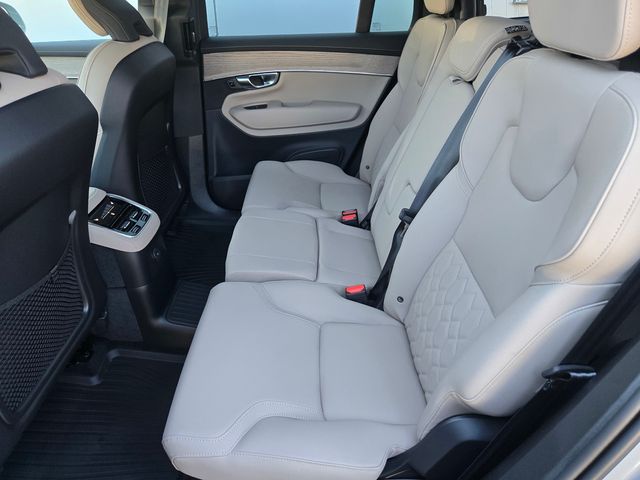 2026 Volvo XC90 Plus - Photo 13