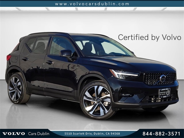 2025 Volvo XC40