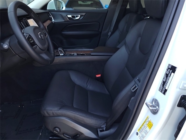 2024 Volvo V60 Cross Country Plus - Photo 18