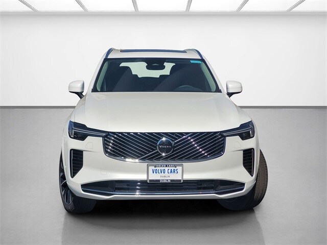 2025 Volvo XC90 T8 Plus photo 2