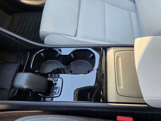 2026 Volvo EX40 Plus - Photo 24