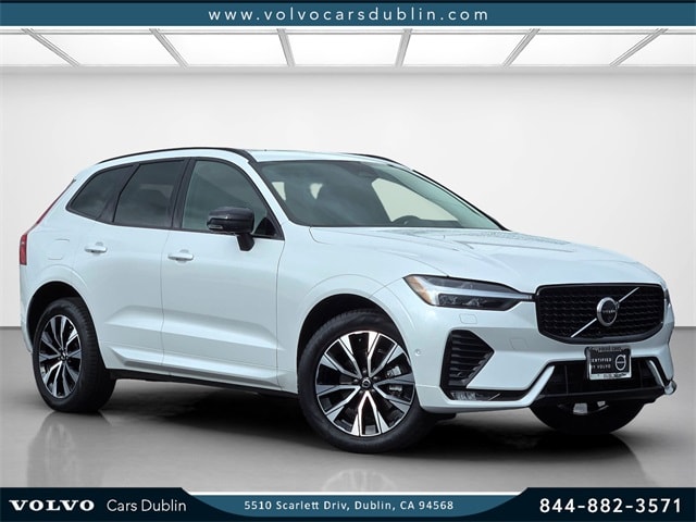 2025 Volvo XC60 Plus's photo