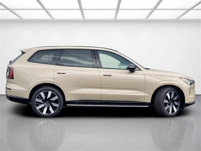 2025 Volvo EX90 Twin Motor Plus photo 3