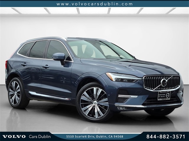 2023 Volvo XC60 Plus's photo