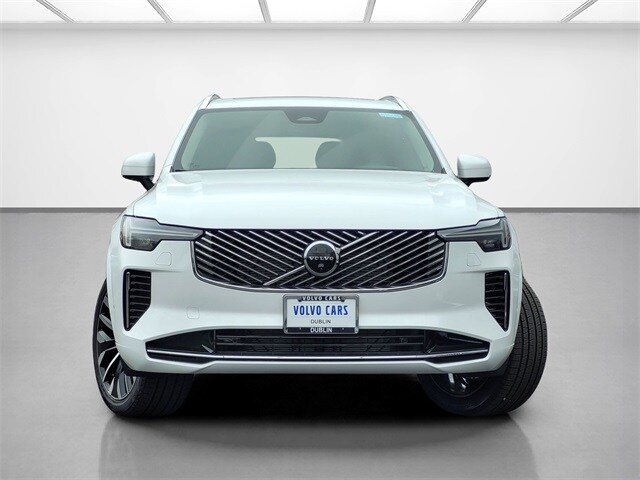 2026 Volvo XC90 photo 2