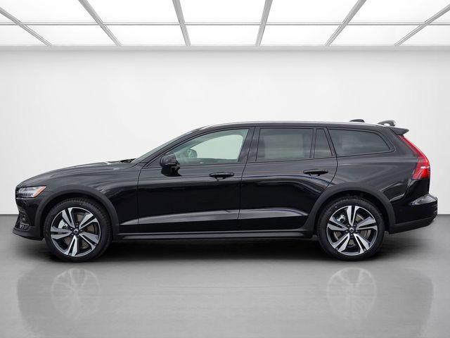 2026 Volvo V60 Cross Country Plus - Photo 7