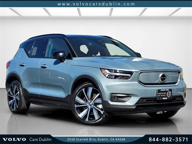 2022 Volvo XC40 Plus